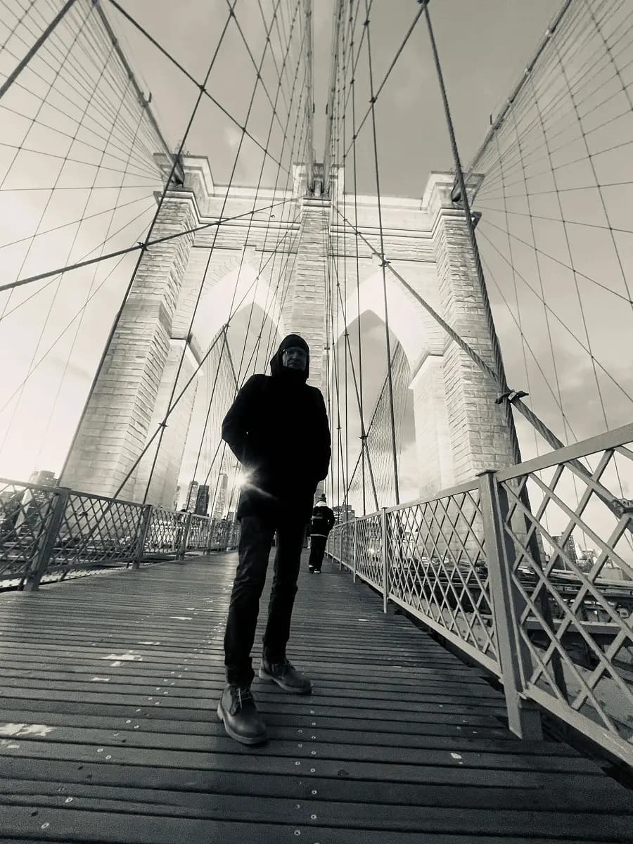 Nova York, Ouro e a questão sobre o que permanece